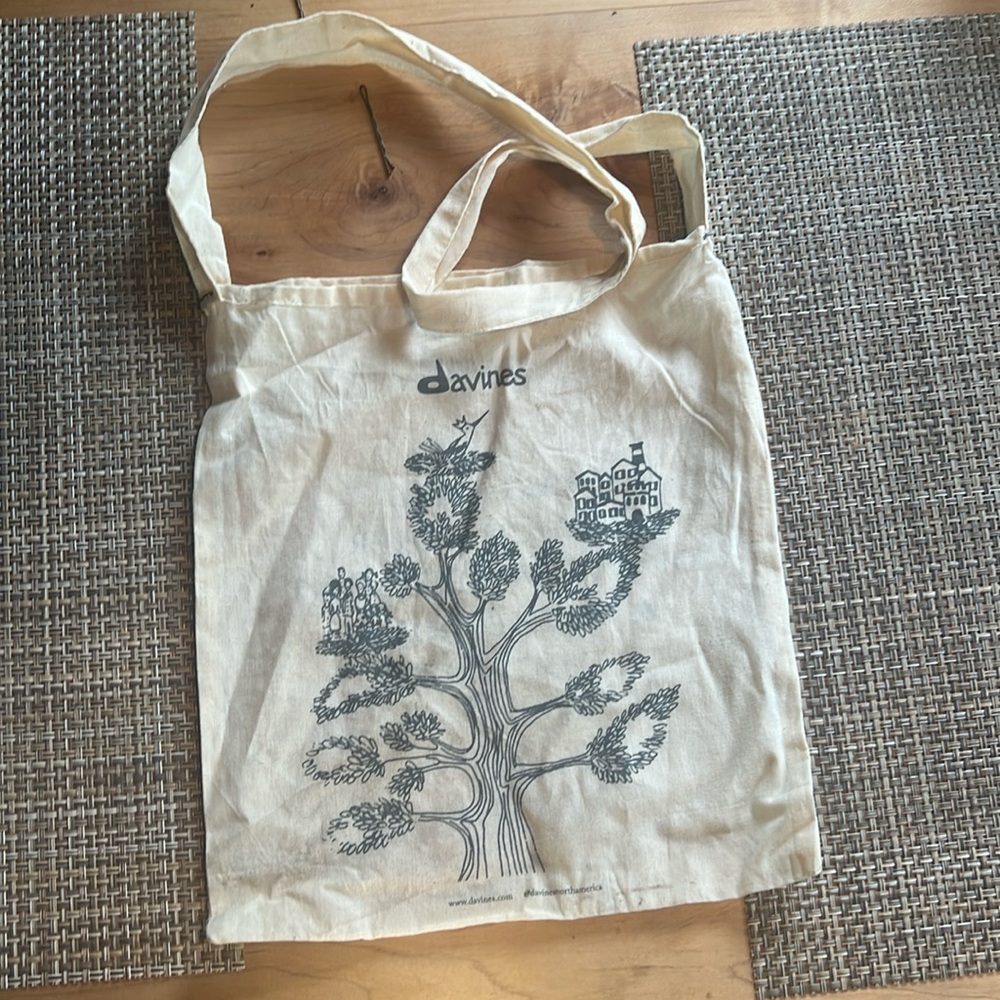 Davines fun little bag